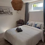 La Desirade Nyaraló